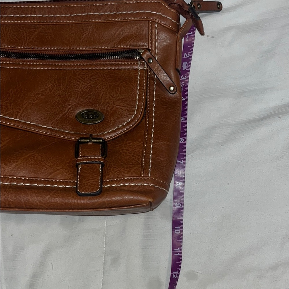 BOC BORN Brown vegan Leather Crossbody Bag EUC - Picture 3 of 11